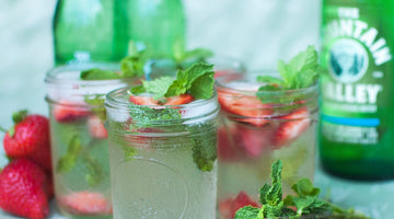 Sparkling Strawberry Lemonade Cocktail